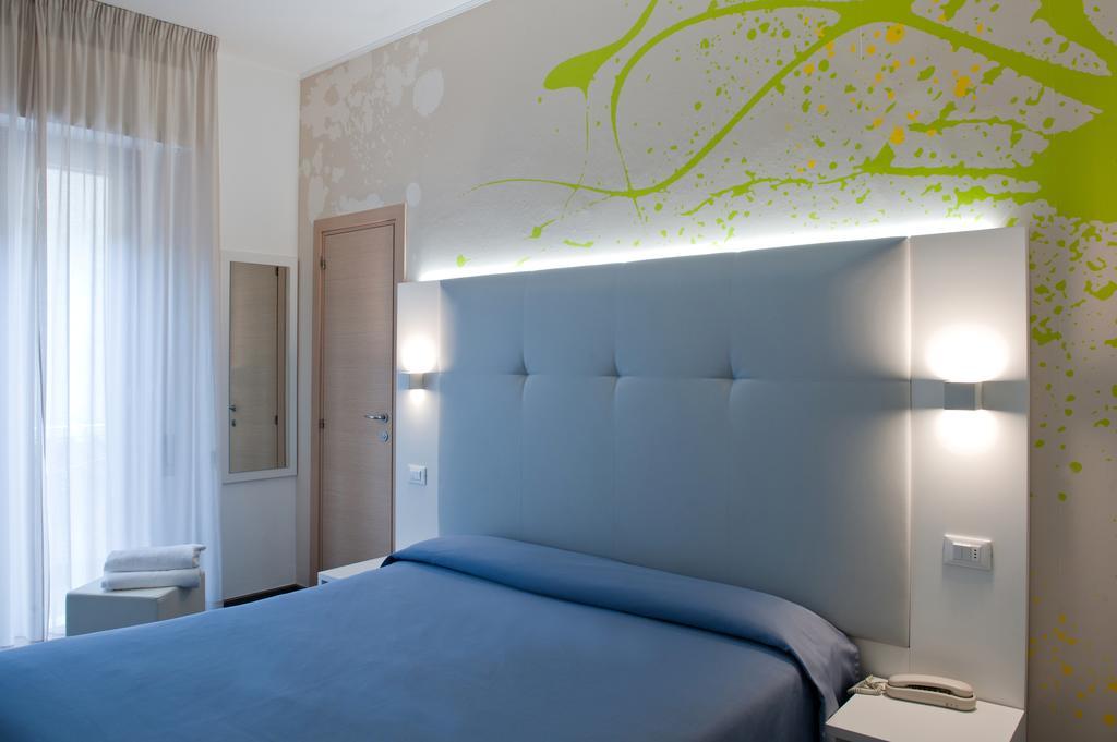 Hotel Europa 滨海库普拉 外观 照片