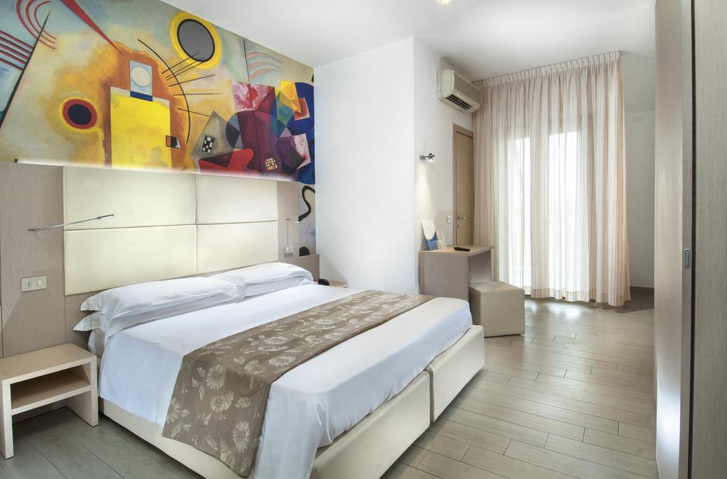 Hotel Europa 滨海库普拉 外观 照片